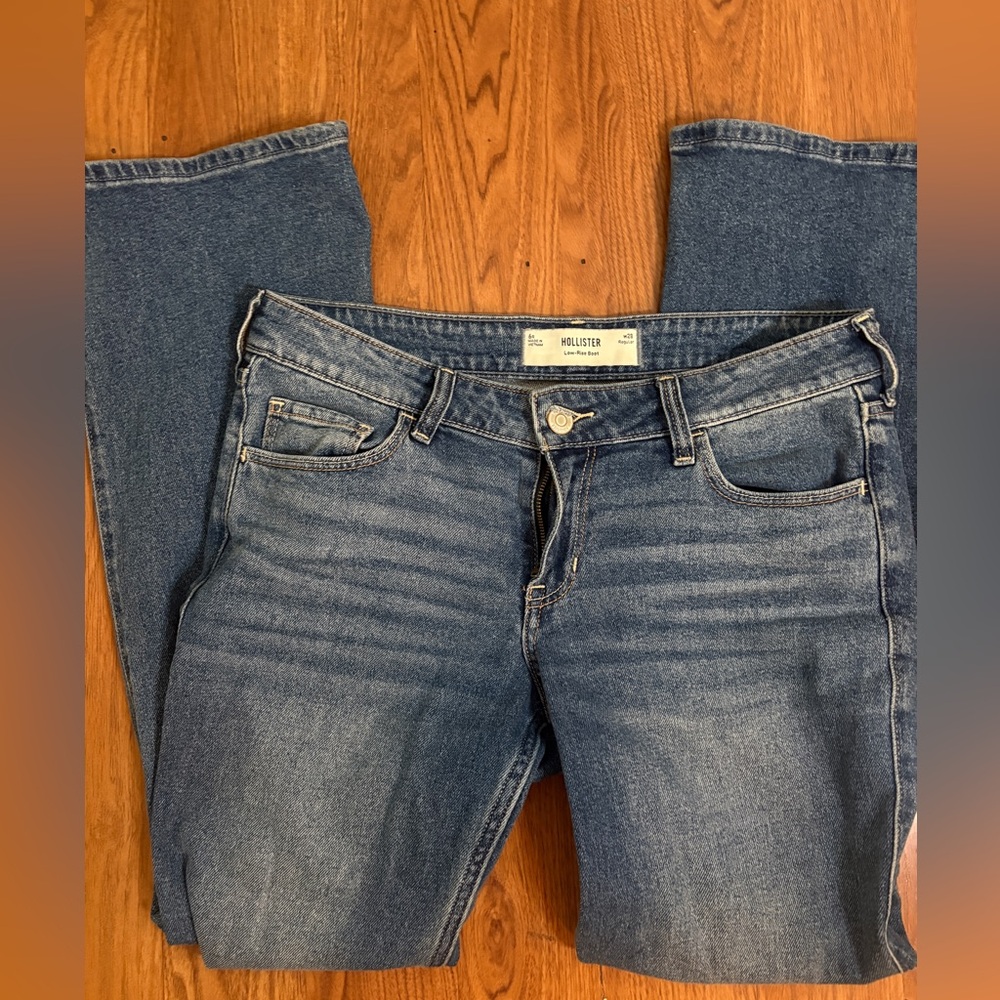 Hollister Women's Classic Straight Leg Jeans - Blue